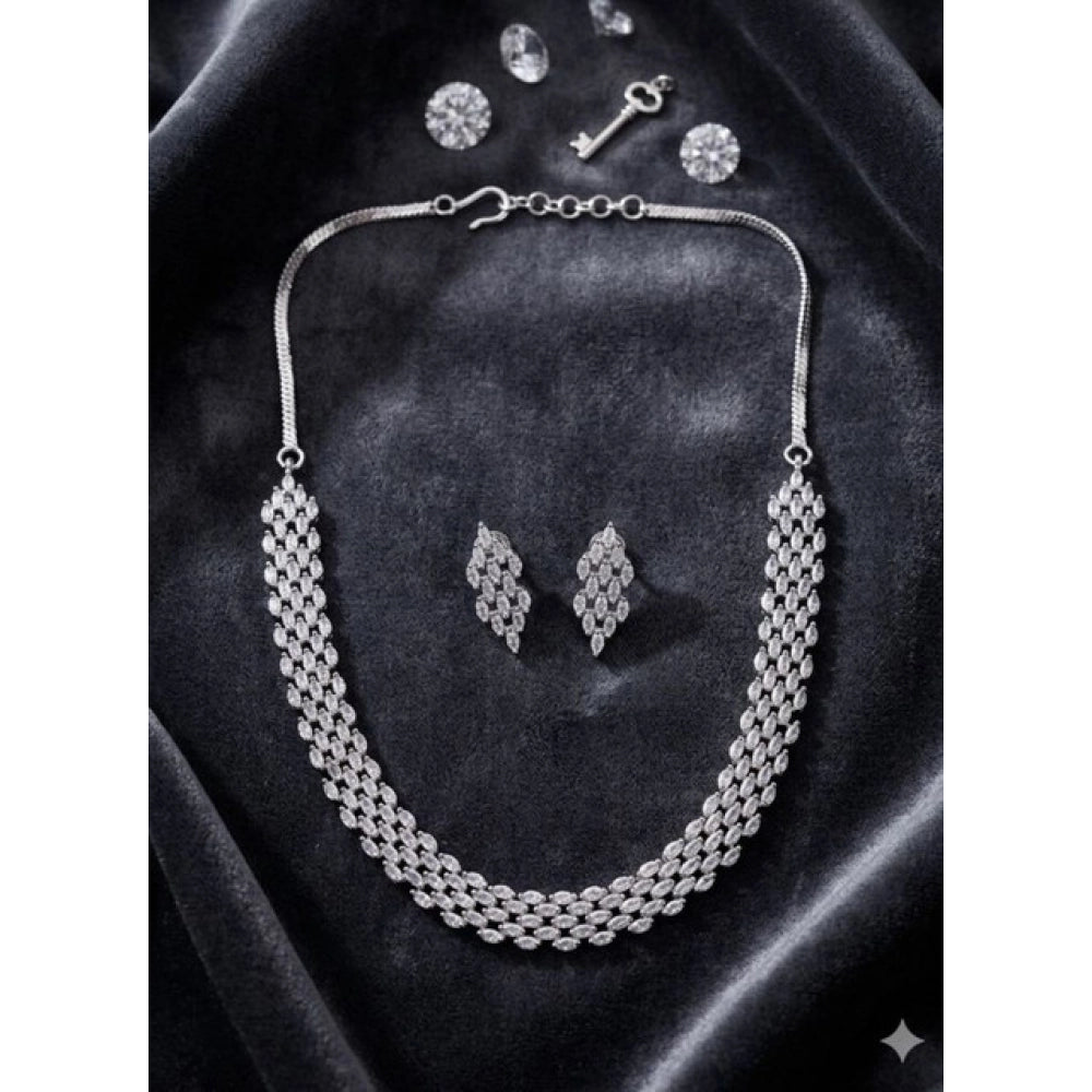 Generic Women's Brass Silver Plated Necklace set (Silver)