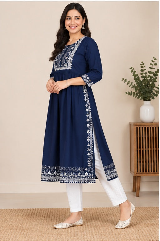 Women's Casual Rayon 3-4th Sleeves Kurti (Blue)